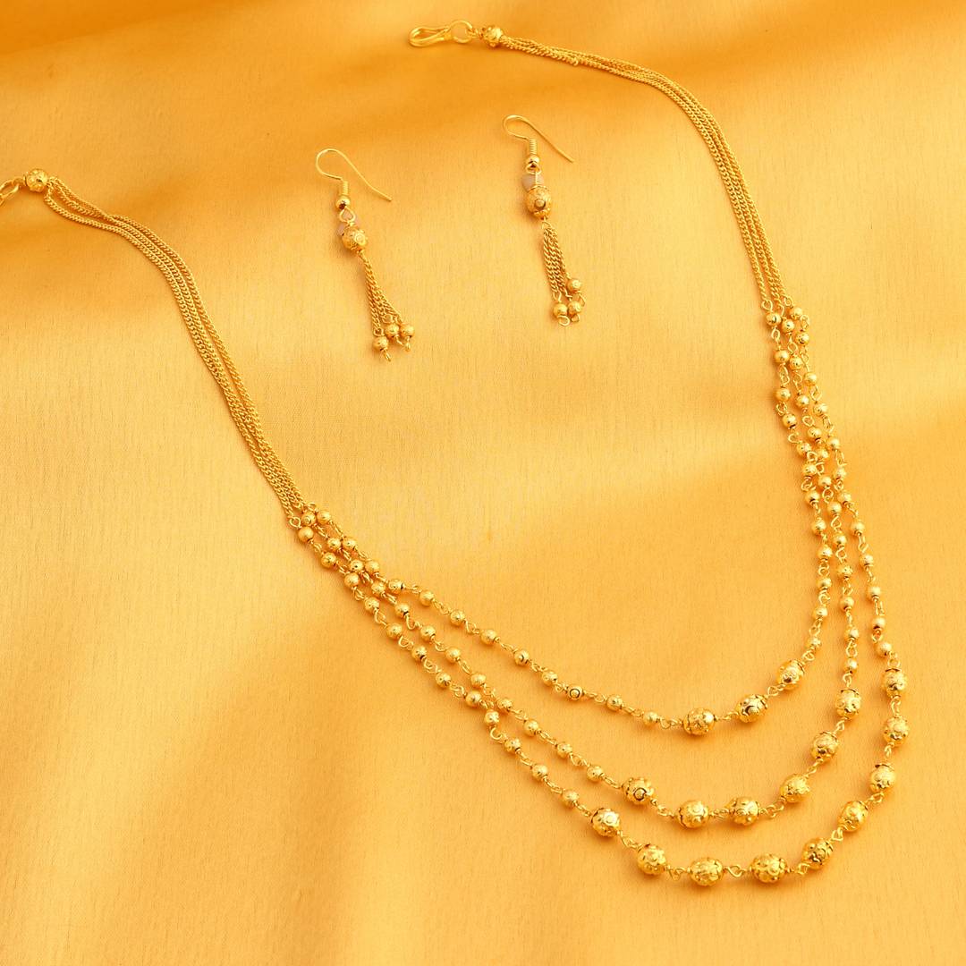 Sukkhi Classic 3 String Gold Plated Necklace Set